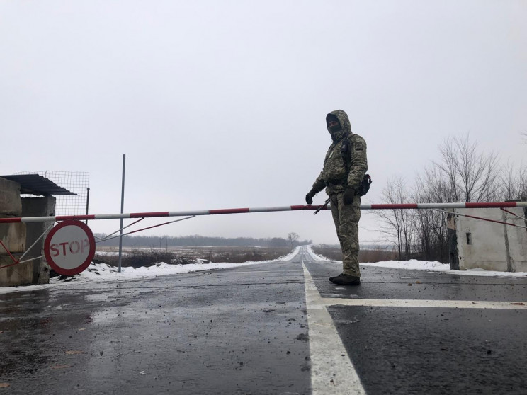 У "ДНР" дезінформують людей щодо перетин…