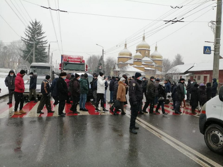 В Ямниці тривають протести: Перекрито ру…