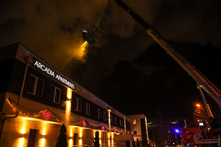 В Одессе горит отель (ВИДЕО)…
