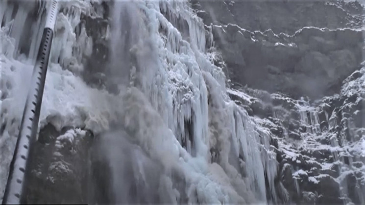 В Крыму замерз водопад Учан-Су…