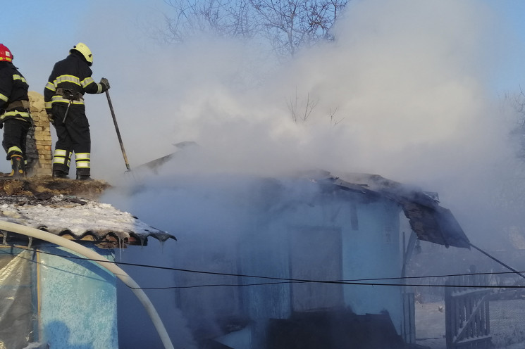 На Старокостянтинівщині згорів будинок…