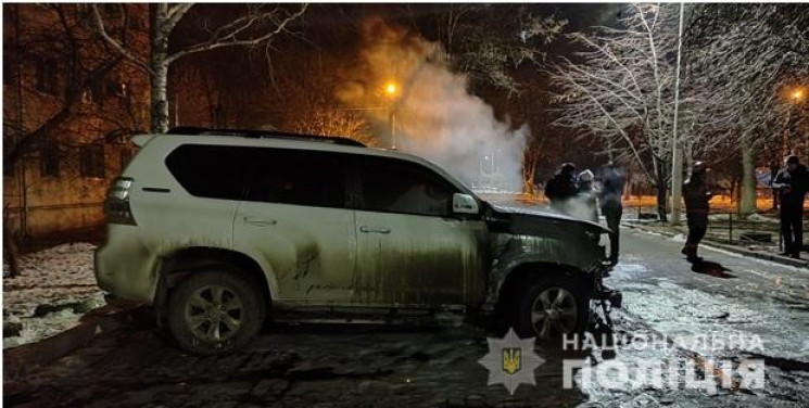 В Черноморске неизвестные сожгли автомоб…