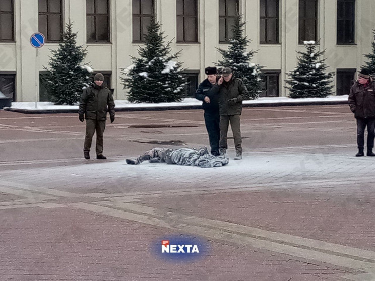 У центрі Мінська чоловік вчинив самопідп…