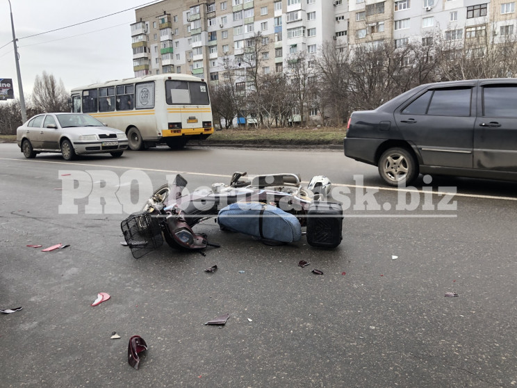 У середмісті Бердянська сталася ДТП, пос…