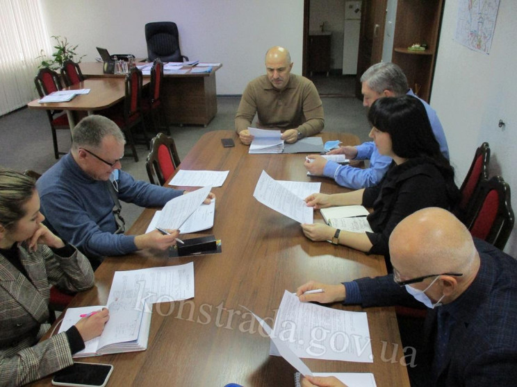 На Донеччині мера і секретаря міськради…