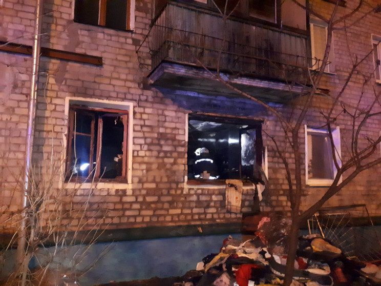 В Харькове на пожаре в жилом доме спасли…