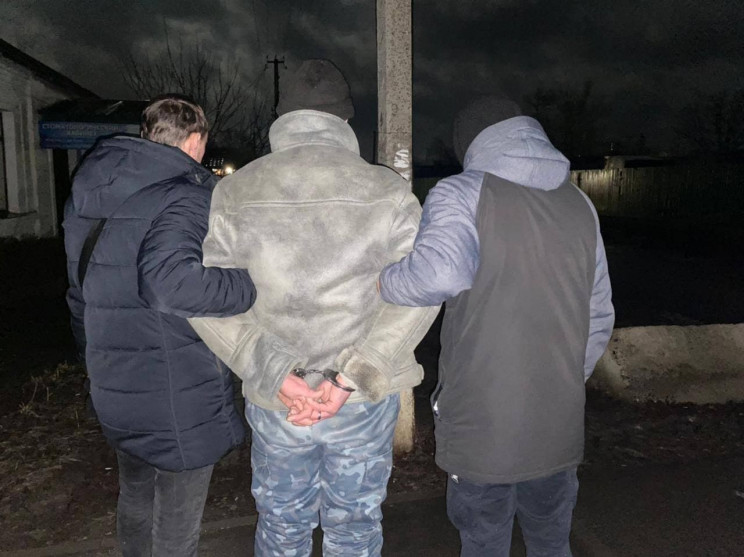 В Харькове рецидивист изнасиловал водите…