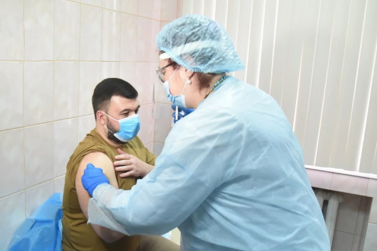В "ДНР" божатся, что Пушилин вакцинирова…