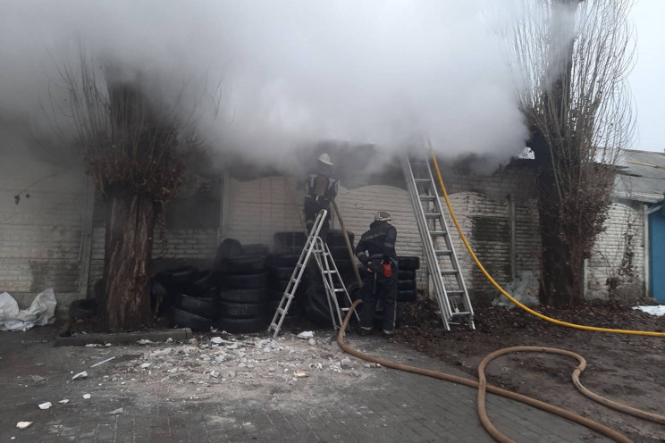 В Харькове произошел пожар на предприяти…