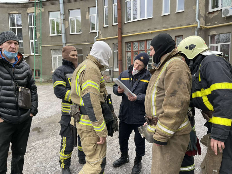 Харьковские пожарные провели учения на т…