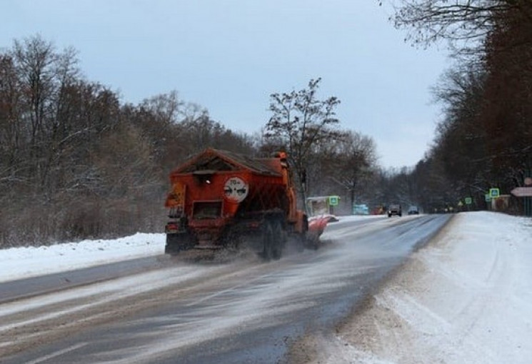 В Гайсинском районе во время посыпания д…