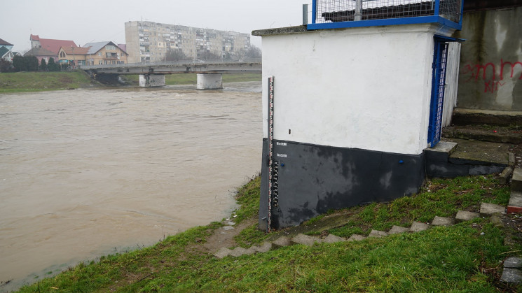 У Мукачеві рівень води на Латориці почин…