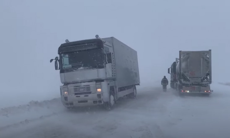 В Киеве продлили запрет въезда для грузо…