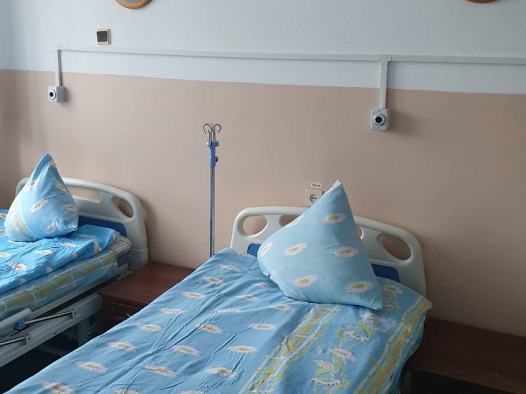 "Ковідні" ліжка в лікарнях Вінниці майже…