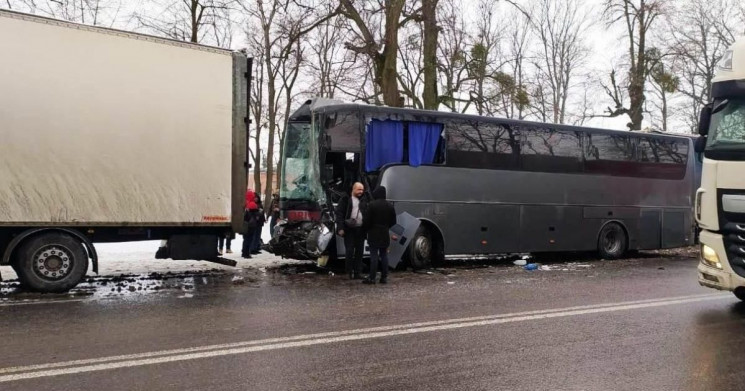 Автобус Познань-Херсон потрапив у серйоз…