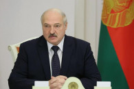 Лукашенко анонсировал референдум в Белар…