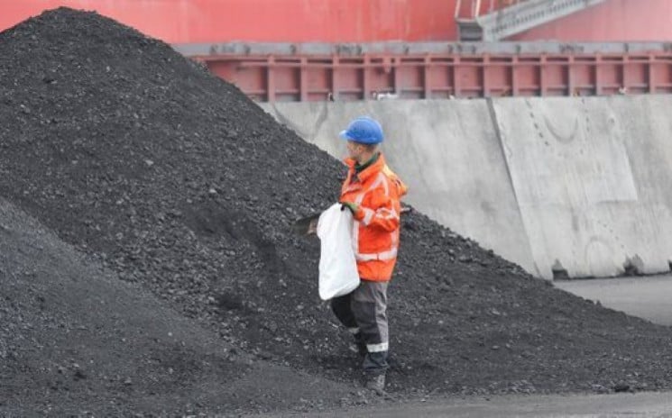 Украина экстренно докупив уголь в Казахс…