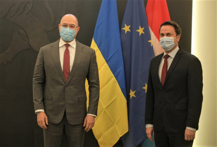Шмыгаль обещает Украине стабильное сотру…