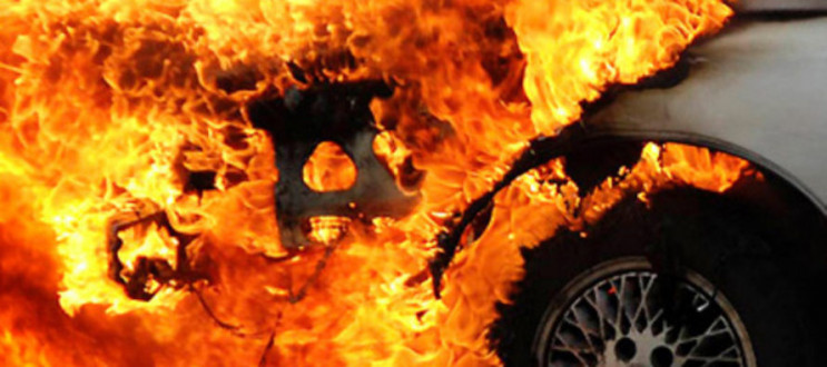 В Ізяславі згоріла автівка…