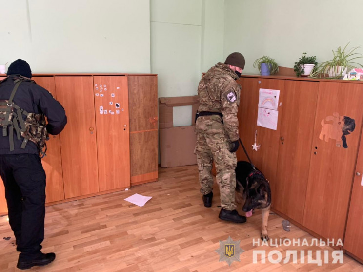 Масове мінування на Харківщині: Поліція…
