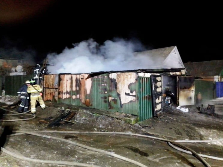 В Запорожской области ночью сгорел гараж…