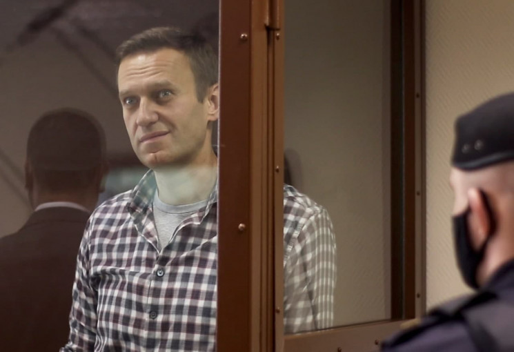 Російський суд визнав Навального винним…