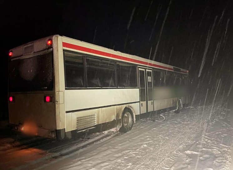 Прикарпатець загинув під колесами автобу…