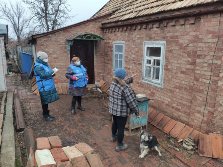 На Донеччині показали наслідки обстрілу…