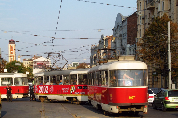 В Харькове "тройка" на два дня изменит м…