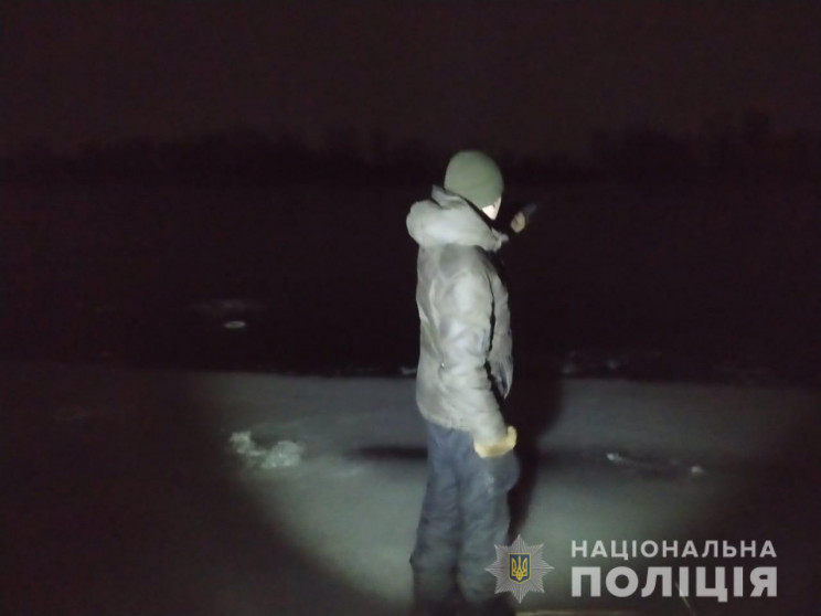 На Харьковщине утонули двое любителей зи…