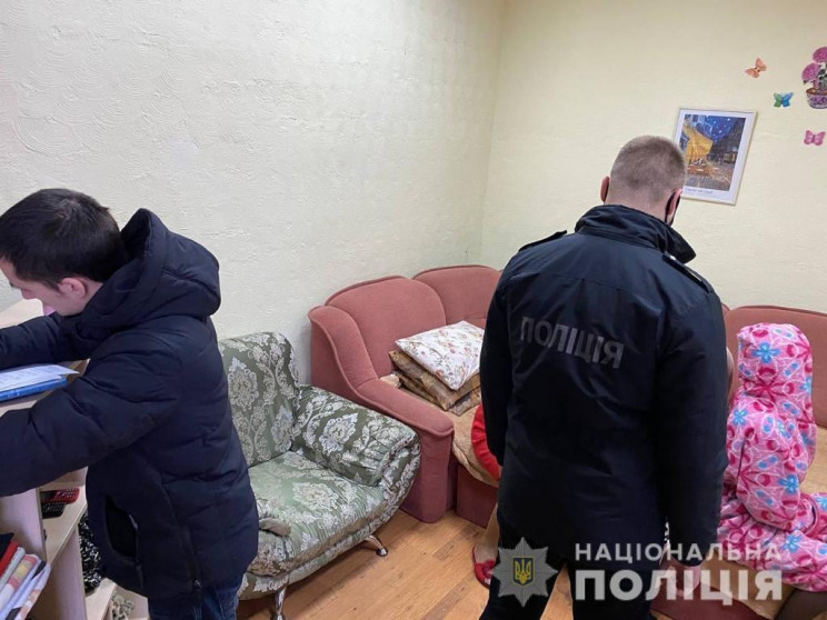 У центрі Дніпра поліцейські закрили борд…
