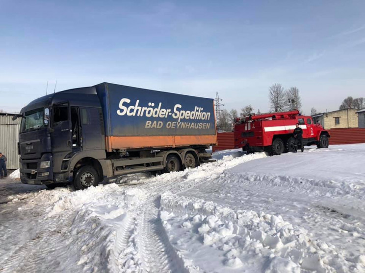 У Львові і Стрию вантажівки врятували зі…