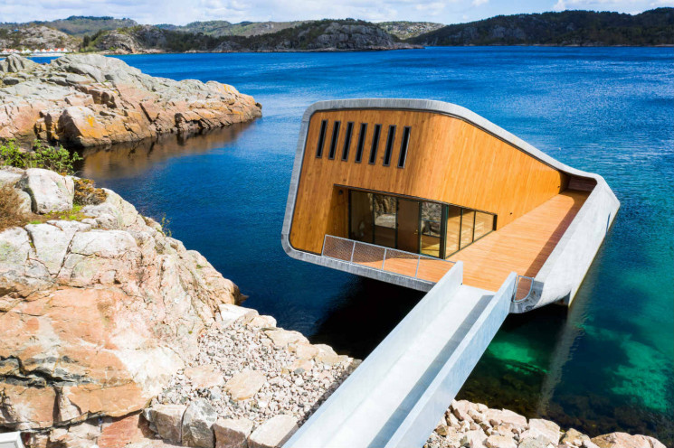 В Норвегии появился первый подводный рес…