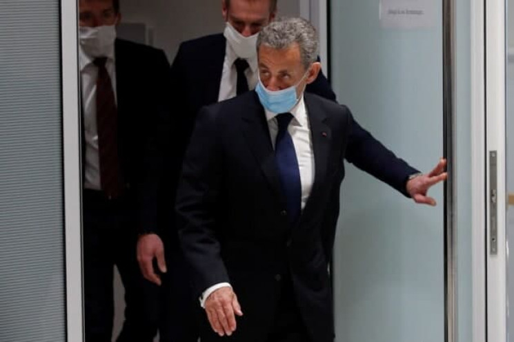 Экс-президенту Франции Саркози присудили…