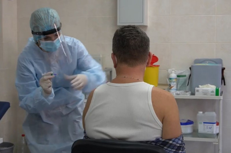У Мукачеві стартувала вакцинація проти C…