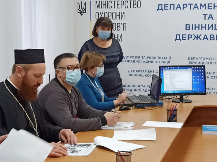 Шістьох вінницьких медиків пропонують на…