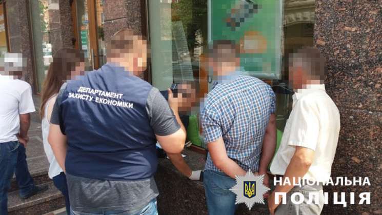 На Кропивниччині за хабар у 54 тис. грн…