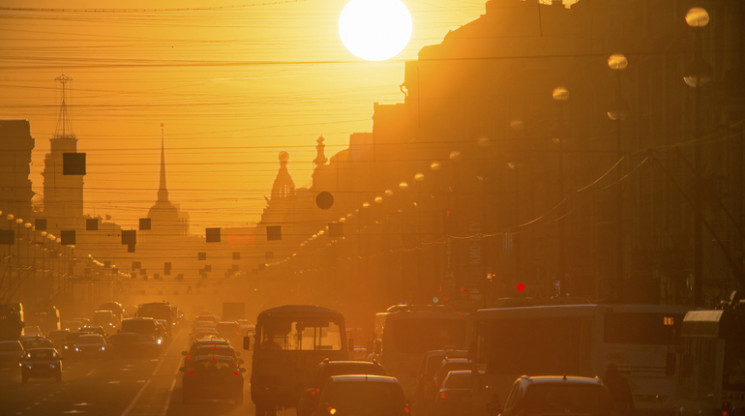 ТОП-5 порад, як пережити літню спеку в К…