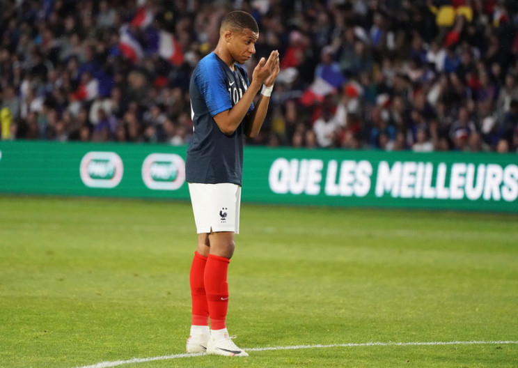 Звездного французского футболиста разозл…