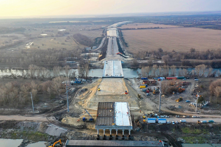 У мережі показали, як будується траса Ки…