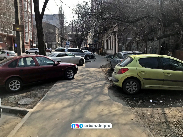 Як у Дніпрі будуть боротися із автохамам…