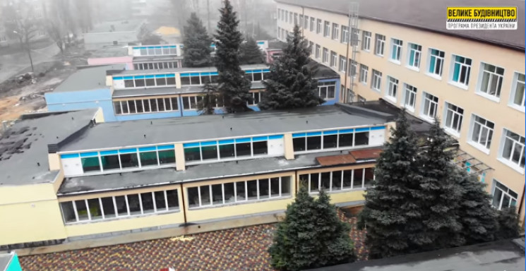 На Донеччині показали реконструкцію школ…