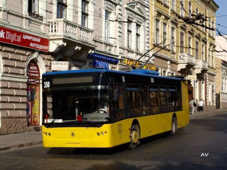 У Чернівцях запускають новий тролейбусни…