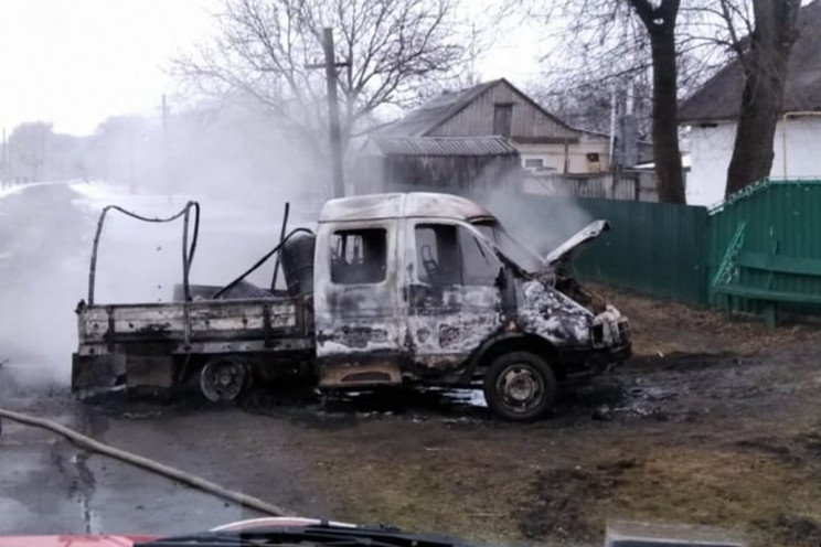 На Дніпропетровщині згоріли дві вантажів…