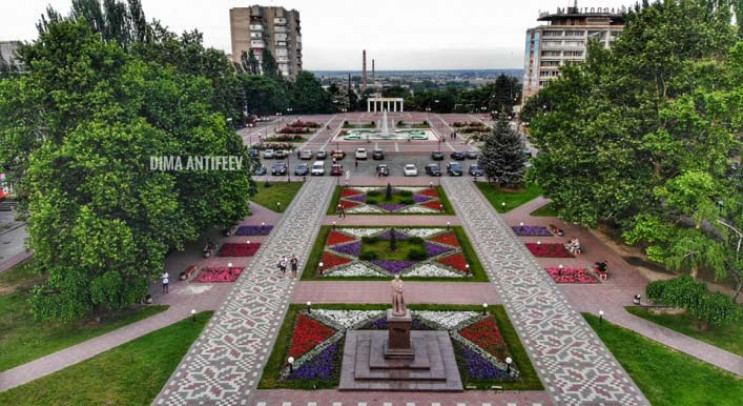 В Мелитополе показали главную площадь с…