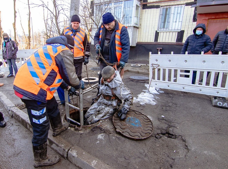 В Днепре в канализационном коллекторе на…