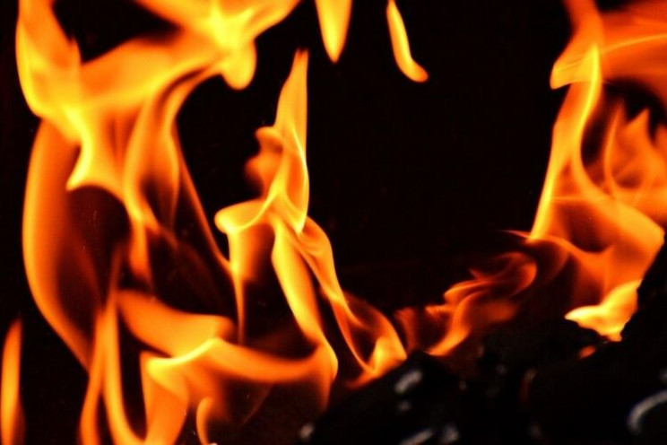 Пожежа на Хмельниччині знищила три тонни…