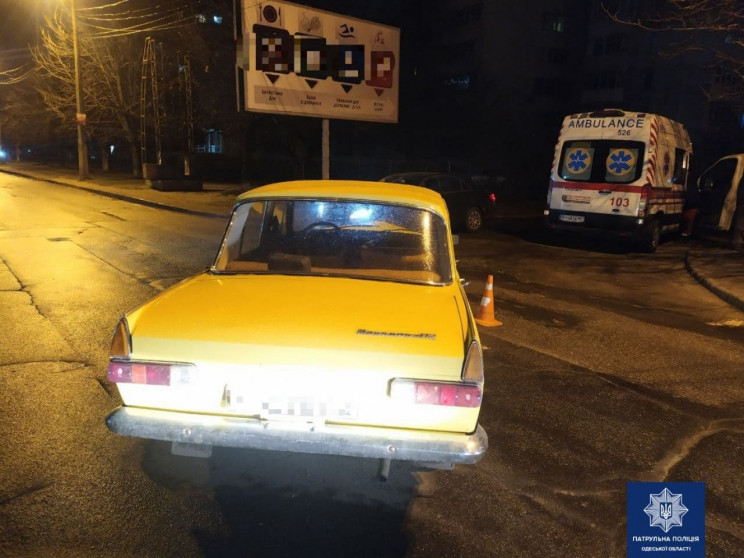 В Одесі п'яний водій "Москвича" врізався…