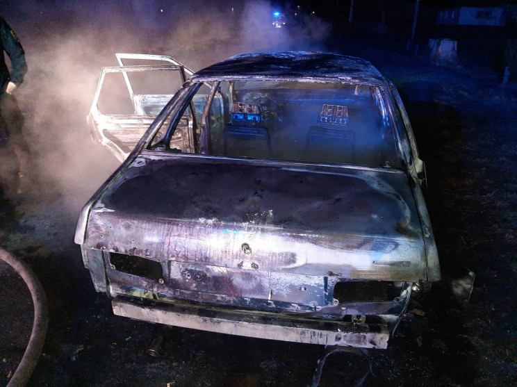 У Буську згорів автомобіль (ФОТО)…