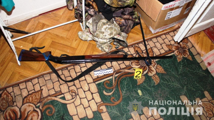 На Одещині чоловік вистрелив з рушниці в…